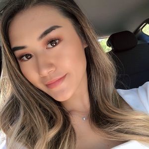 Meet your Posher, Katelyn